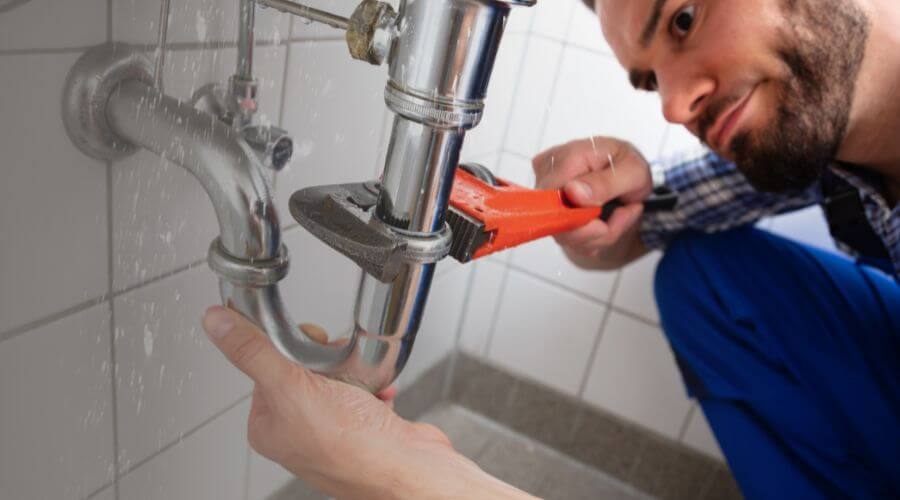 Professional same day plumber services in Middle Point, OH